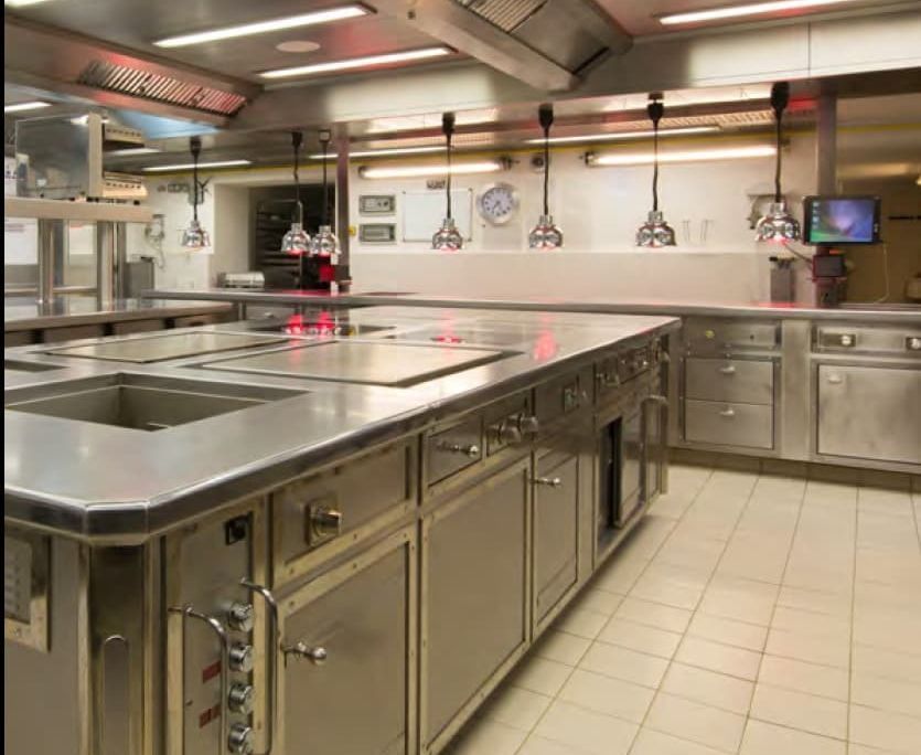 maestro dorado cocina panoramica bonnet soluciones Cocina Maestro BONNET dorada