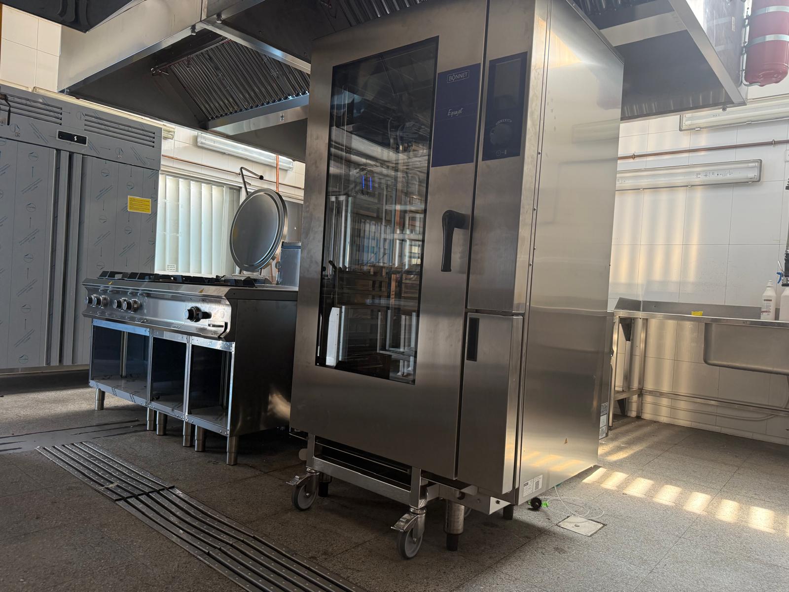 Proyecto cocina Colegio Nuestra Señora de la Vega con horno combinado Bonnet